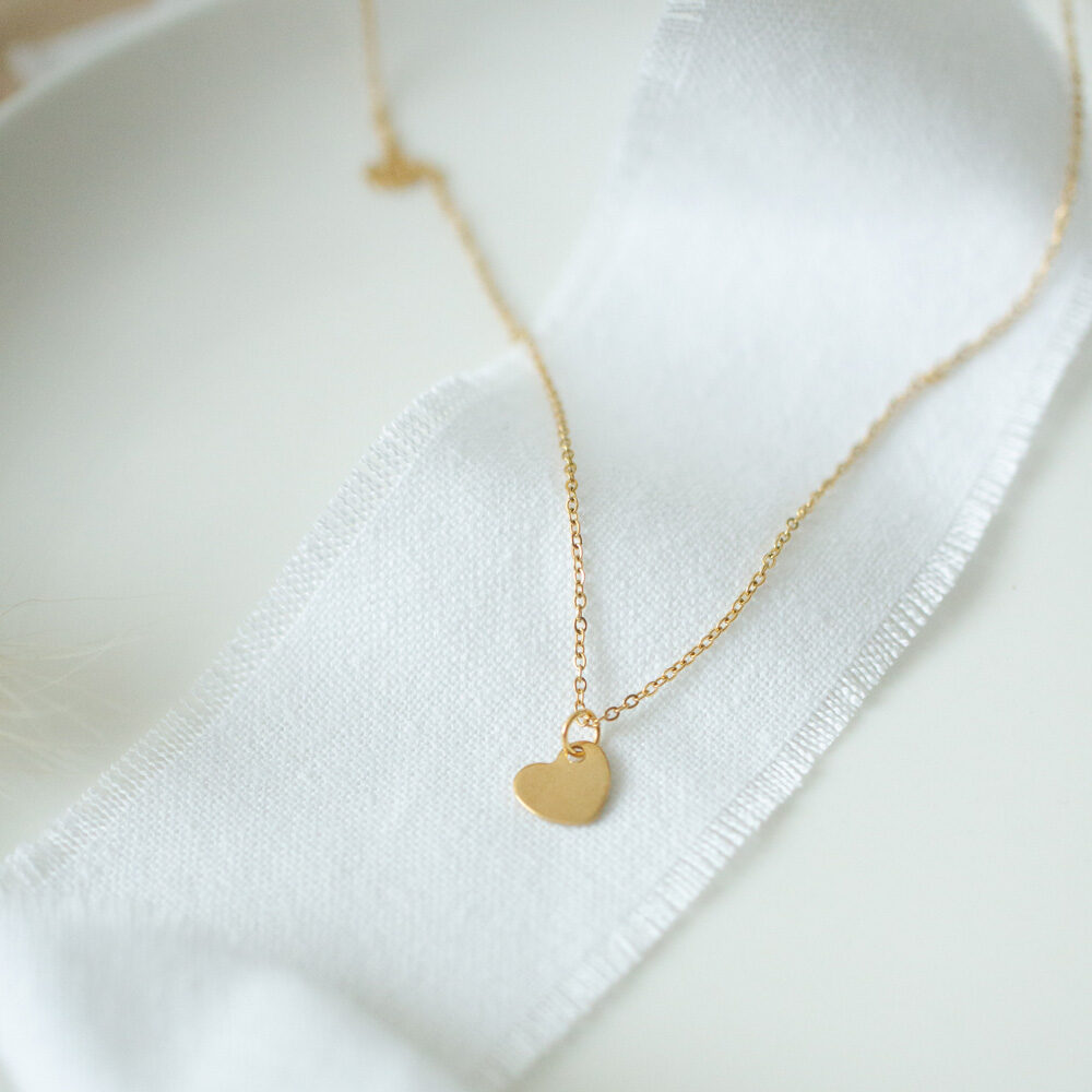 Goldene Gliederkette mit Herz Charm
