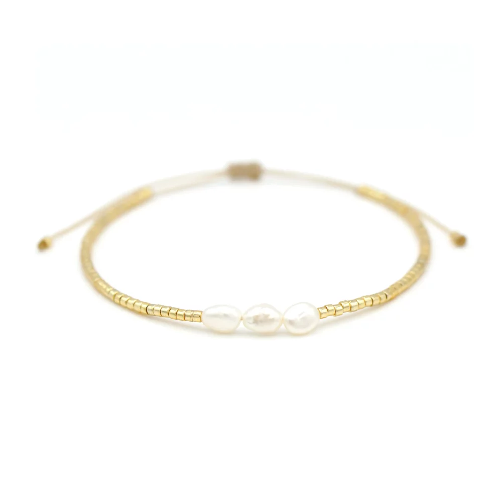 Golden Pearls Bracelet