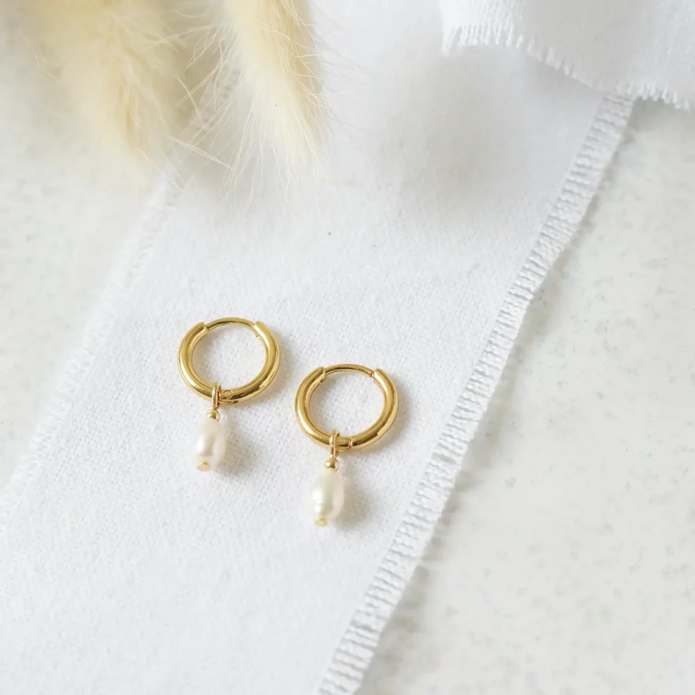 Tiny Pearl Hoops – Bild 4