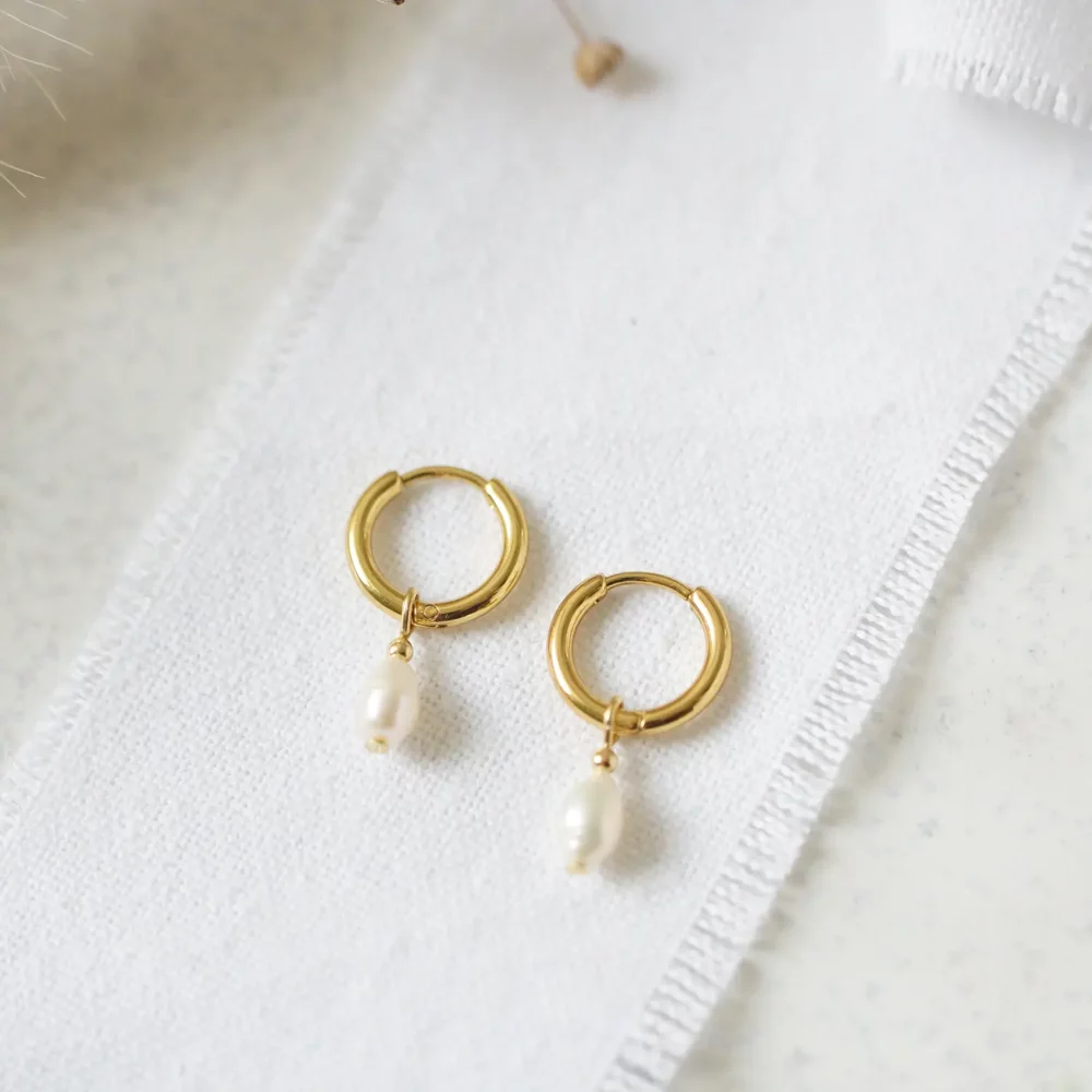 Tiny Pearl Hoops – Bild 5